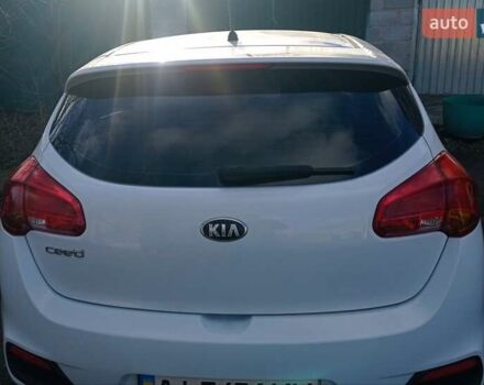 Белый Киа Сид, объемом двигателя 1.4 л и пробегом 238 тыс. км за 5100 $, фото 5 на Automoto.ua