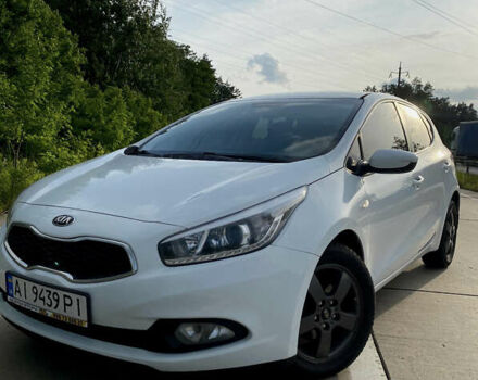 Білий Кіа Сід, об'ємом двигуна 1.6 л та пробігом 258 тис. км за 7199 $, фото 6 на Automoto.ua