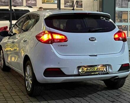 Білий Кіа Сід, об'ємом двигуна 1.6 л та пробігом 199 тис. км за 10500 $, фото 4 на Automoto.ua