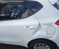 Белый Киа Сид, объемом двигателя 1.4 л и пробегом 238 тыс. км за 5000 $, фото 8 на Automoto.ua