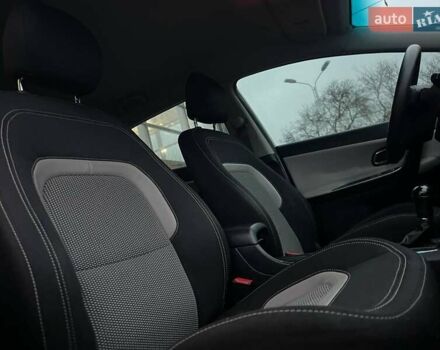 Білий Кіа Сід, об'ємом двигуна 1.59 л та пробігом 199 тис. км за 10500 $, фото 10 на Automoto.ua