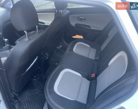 Білий Кіа Сід, об'ємом двигуна 1.59 л та пробігом 116 тис. км за 11500 $, фото 14 на Automoto.ua