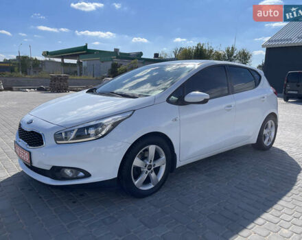 Белый Киа Сид, объемом двигателя 1.4 л и пробегом 166 тыс. км за 8700 $, фото 2 на Automoto.ua