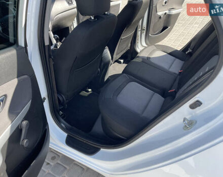 Белый Киа Сид, объемом двигателя 1.4 л и пробегом 166 тыс. км за 8700 $, фото 16 на Automoto.ua