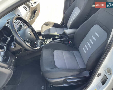 Белый Киа Сид, объемом двигателя 1.4 л и пробегом 166 тыс. км за 8700 $, фото 14 на Automoto.ua