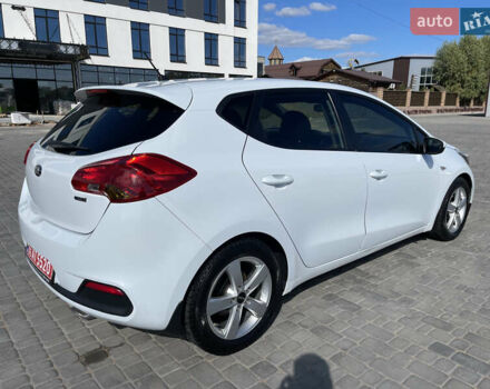 Белый Киа Сид, объемом двигателя 1.4 л и пробегом 166 тыс. км за 8700 $, фото 7 на Automoto.ua