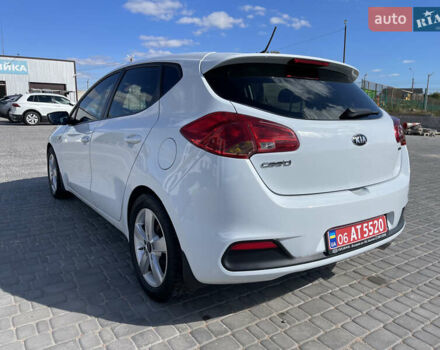 Белый Киа Сид, объемом двигателя 1.4 л и пробегом 166 тыс. км за 8700 $, фото 10 на Automoto.ua