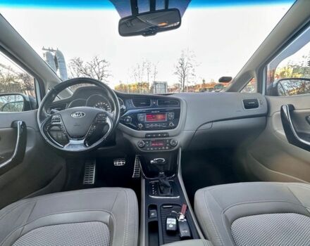 Білий Кіа Сід, об'ємом двигуна 1.6 л та пробігом 124 тис. км за 6900 $, фото 11 на Automoto.ua