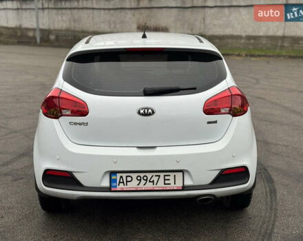 Білий Кіа Сід, об'ємом двигуна 1.6 л та пробігом 83 тис. км за 12300 $, фото 4 на Automoto.ua