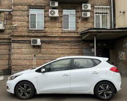 Белый Киа Сид, объемом двигателя 1.58 л и пробегом 108 тыс. км за 11500 $, фото 2 на Automoto.ua