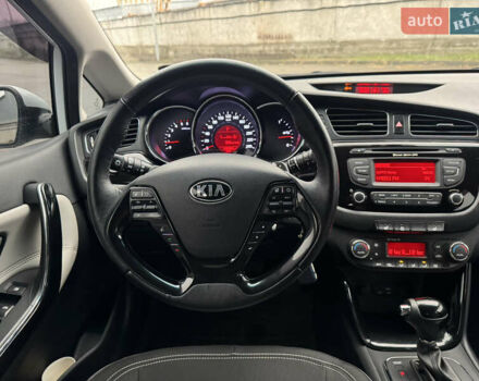 Білий Кіа Сід, об'ємом двигуна 1.6 л та пробігом 83 тис. км за 12300 $, фото 23 на Automoto.ua