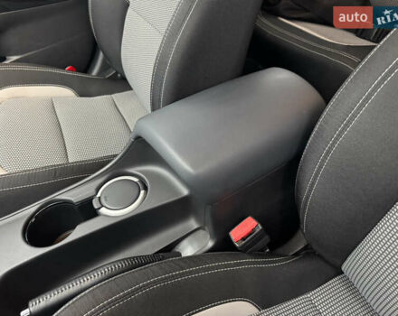 Білий Кіа Сід, об'ємом двигуна 1.6 л та пробігом 83 тис. км за 12300 $, фото 34 на Automoto.ua