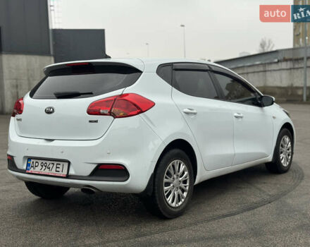 Білий Кіа Сід, об'ємом двигуна 1.6 л та пробігом 83 тис. км за 12300 $, фото 3 на Automoto.ua