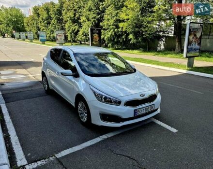 Білий Кіа Сід, об'ємом двигуна 1.6 л та пробігом 86 тис. км за 13950 $, фото 10 на Automoto.ua