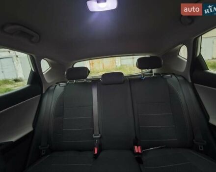 Белый Киа Сид, объемом двигателя 1.58 л и пробегом 149 тыс. км за 11900 $, фото 20 на Automoto.ua