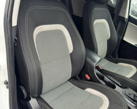 Білий Кіа Сід, об'ємом двигуна 1.59 л та пробігом 147 тис. км за 13300 $, фото 25 на Automoto.ua