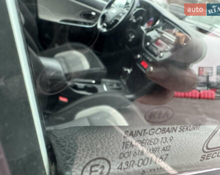 Білий Кіа Сід, об'ємом двигуна 1.59 л та пробігом 147 тис. км за 13300 $, фото 51 на Automoto.ua