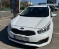 Белый Киа Сид, объемом двигателя 1.6 л и пробегом 228 тыс. км за 11850 $, фото 1 на Automoto.ua