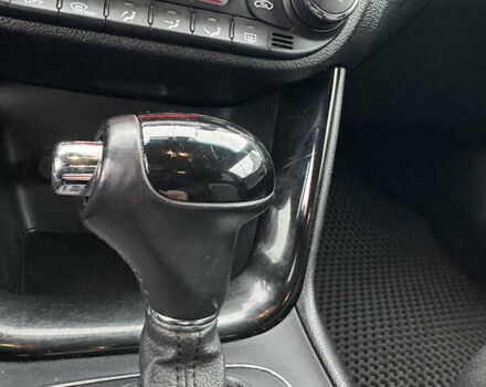 Білий Кіа Сід, об'ємом двигуна 1.59 л та пробігом 147 тис. км за 13300 $, фото 39 на Automoto.ua