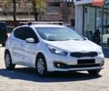 Белый Киа Сид, объемом двигателя 1.58 л и пробегом 151 тыс. км за 10700 $, фото 3 на Automoto.ua