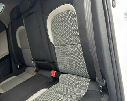 Білий Кіа Сід, об'ємом двигуна 1.59 л та пробігом 147 тис. км за 13300 $, фото 33 на Automoto.ua