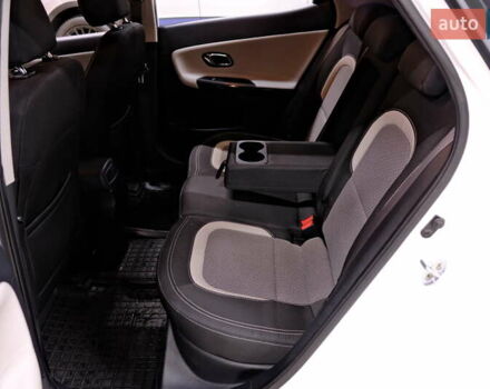 Белый Киа Сид, объемом двигателя 1.59 л и пробегом 134 тыс. км за 11900 $, фото 30 на Automoto.ua