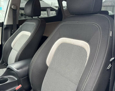 Білий Кіа Сід, об'ємом двигуна 1.59 л та пробігом 147 тис. км за 13300 $, фото 22 на Automoto.ua