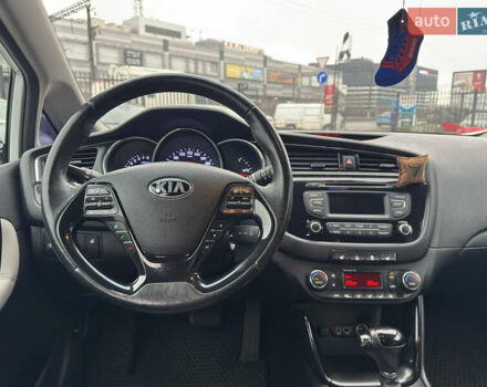 Білий Кіа Сід, об'ємом двигуна 1.59 л та пробігом 147 тис. км за 13300 $, фото 36 на Automoto.ua