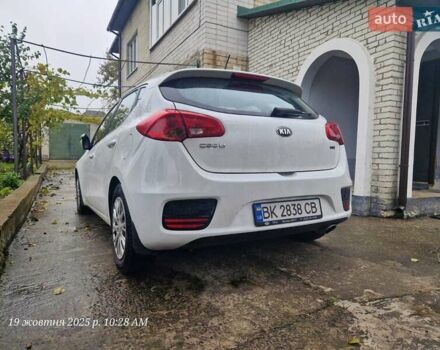 Белый Киа Сид, объемом двигателя 1.58 л и пробегом 86 тыс. км за 16000 $, фото 1 на Automoto.ua