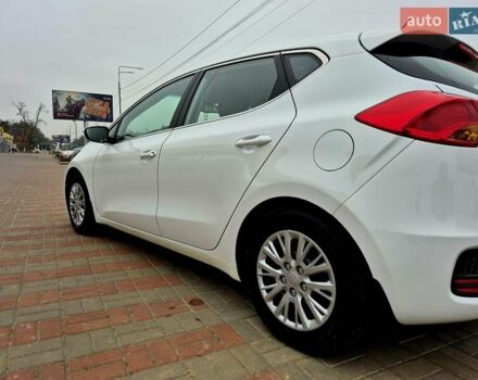 Белый Киа Сид, объемом двигателя 1.6 л и пробегом 100 тыс. км за 14450 $, фото 24 на Automoto.ua