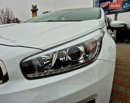 Белый Киа Сид, объемом двигателя 1.6 л и пробегом 100 тыс. км за 14450 $, фото 28 на Automoto.ua