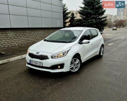 Білий Кіа Сід, об'ємом двигуна 1.6 л та пробігом 100 тис. км за 13999 $, фото 65 на Automoto.ua