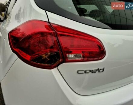 Білий Кіа Сід, об'ємом двигуна 1.6 л та пробігом 100 тис. км за 13999 $, фото 18 на Automoto.ua