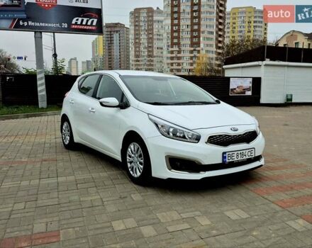 Белый Киа Сид, объемом двигателя 1.6 л и пробегом 100 тыс. км за 14450 $, фото 13 на Automoto.ua
