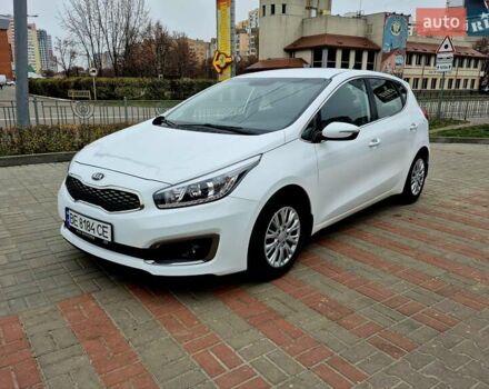 Белый Киа Сид, объемом двигателя 1.6 л и пробегом 100 тыс. км за 14450 $, фото 8 на Automoto.ua