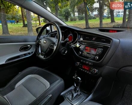Белый Киа Сид, объемом двигателя 0 л и пробегом 100 тыс. км за 12300 $, фото 8 на Automoto.ua