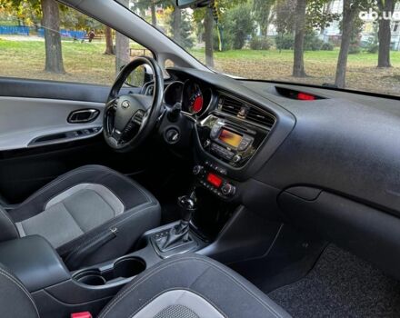 Білий Кіа Сід, об'ємом двигуна 1.6 л та пробігом 101 тис. км за 13640 $, фото 27 на Automoto.ua