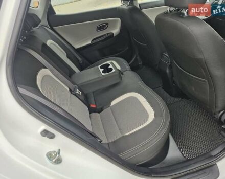 Білий Кіа Сід, об'ємом двигуна 1.6 л та пробігом 100 тис. км за 13999 $, фото 44 на Automoto.ua