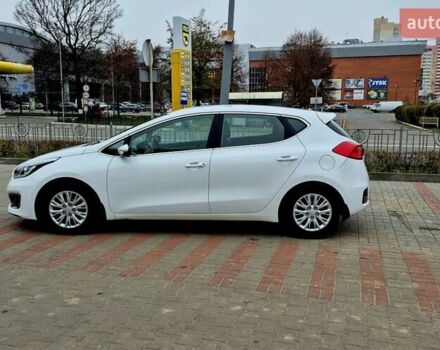 Белый Киа Сид, объемом двигателя 1.6 л и пробегом 100 тыс. км за 14450 $, фото 5 на Automoto.ua