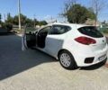 Белый Киа Сид, объемом двигателя 0 л и пробегом 100 тыс. км за 12300 $, фото 3 на Automoto.ua