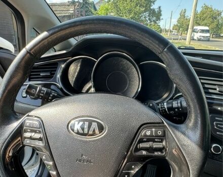 Киа Сид 2018 в Киеве на Automoto.ua Белый Киа Сид, объемом двигателя 1.6 л и пробегом 90 тыс. км за 12000 $, фото 3 на Automoto.ua