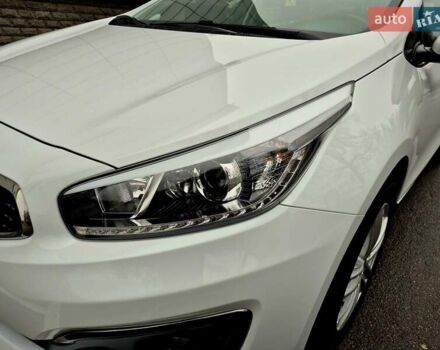 Білий Кіа Сід, об'ємом двигуна 1.6 л та пробігом 100 тис. км за 13999 $, фото 25 на Automoto.ua