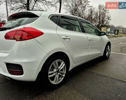 Білий Кіа Сід, об'ємом двигуна 1.6 л та пробігом 100 тис. км за 13999 $, фото 22 на Automoto.ua