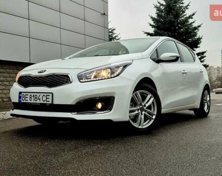 Білий Кіа Сід, об'ємом двигуна 1.6 л та пробігом 100 тис. км за 13999 $, фото 68 на Automoto.ua