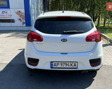 Кіа Сід 2018 у Запоріжжя на Automoto.ua Білий Кіа Сід, об'ємом двигуна 1.59 л та пробігом 56 тис. км за 15000 $, фото 3 на Automoto.ua