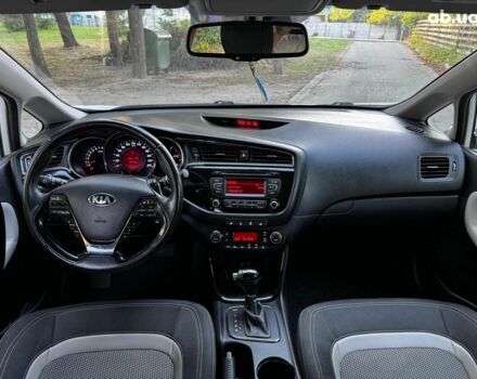 Білий Кіа Сід, об'ємом двигуна 1.6 л та пробігом 101 тис. км за 13640 $, фото 23 на Automoto.ua