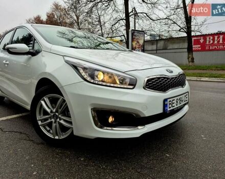 Білий Кіа Сід, об'ємом двигуна 1.6 л та пробігом 100 тис. км за 13999 $, фото 75 на Automoto.ua