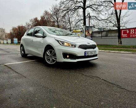 Білий Кіа Сід, об'ємом двигуна 1.6 л та пробігом 100 тис. км за 13999 $, фото 74 на Automoto.ua