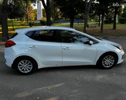 Білий Кіа Сід, об'ємом двигуна 1.6 л та пробігом 101 тис. км за 13640 $, фото 5 на Automoto.ua