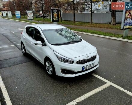 Білий Кіа Сід, об'ємом двигуна 1.6 л та пробігом 100 тис. км за 13999 $, фото 10 на Automoto.ua